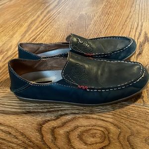 Olukai Women’s size 6.5 slip-ons